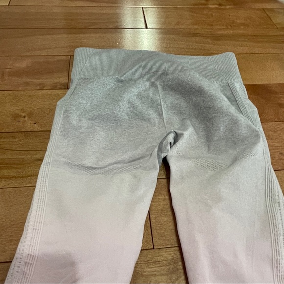 Gymshark ombré leggings SOLD - Picture 4 of 7